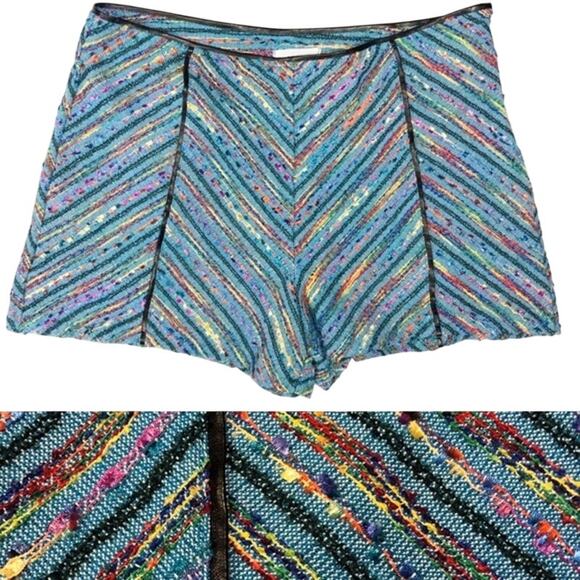 Charlie and Adele Shorts Sz medium textured - Picture 2 of 6